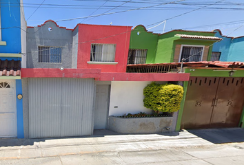 Casa en  P.º De La Calzada 138, Bosques De La Alameda, 38033 Celaya, Gto., México