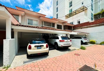 Casa en condominio en  Lomas Altas, Zapopan, Jalisco, México