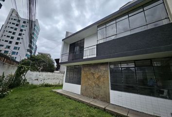 Terreno Comercial en  Av. De La República E2-178, Quito 170135, Ecuador