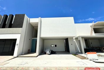 Casa en fraccionamiento en  Boca Del Rio - Córdoba, El Dorado, Veracruz, México