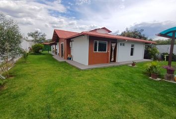 Casa en  Guayllabamba, Quito