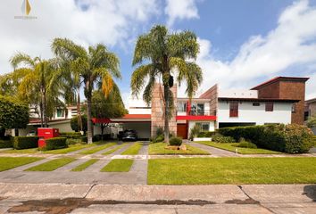 Casa en fraccionamiento en  Valle Real, Zapopan, Jalisco, México