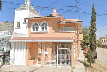 Casa en  Francia 197, Versalles, 48310 Puerto Vallarta, Jalisco, México