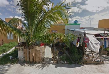 Casa en  C. Dalias, Las Palmas 1, Playa Del Carmen, Quintana Roo, México