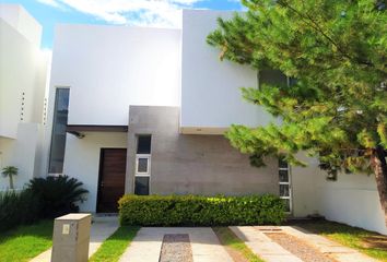 Casa en fraccionamiento en  Condesa Juriquilla, Cumbres Del Lago, Juriquilla, Querétaro, México