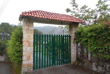 Villa-Quinta en  Anatolí, La Mesa