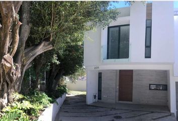 Casa en condominio en  Vicenza Residencial, Tlajomulco De Zúñiga, Jalisco, México