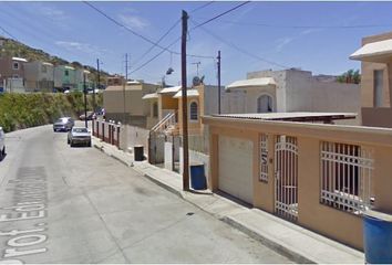 Casa en  Prof. Eduardo Zamora, Magisterial, Ensenada, Baja California, México