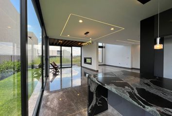 Casa en fraccionamiento en  Av. De Los Santos, Santiago De Querétaro, Querétaro, México