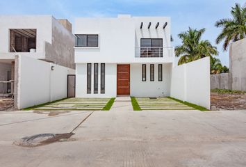 Casa en  Lomas De Cuernavaca, Cuernavaca, Morelos, México