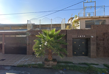 Casa en  Avenida Arista 1670, Tercero De Cobián Centro, Torreón, Coahuila De Zaragoza, México