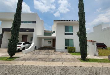 Casa en fraccionamiento en  Bosques De Santa Anita, Bosques Santa Anita, Jalisco, México