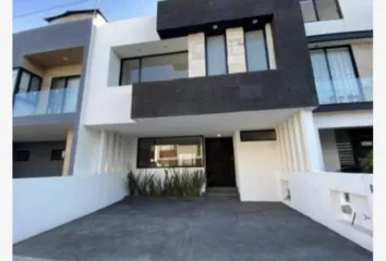 Casa en  Valle De Uco, Zibatá, Querétaro, México