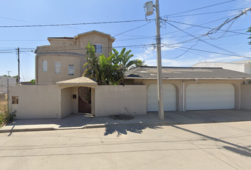 Casa en  Vicente Riva Palacio, Benito Juárez, Playas De Rosarito, Baja California, México