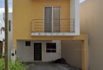 Casa en  Calle Pablo Rentería Tijerina 757, Las Espigas 2do Sector, Cadereyta Jiménez, Nuevo León, México