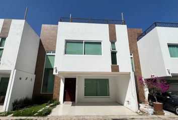 Casa en  Calle 15 Poniente 317, Barrio De Santa Maria Xixitla, Cholula De Rivadavia, Puebla, México