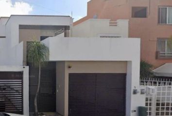 Casa en  C. Cataluña 5, Sm 41, 77507 Cancún, Q.r., México