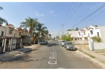 Casa en  Urbi Villa Del Río, Calle Rio San Fernando, Coyula, Jalisco, México