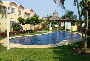 Casa en condominio en  Esmeralda, La Joya, Ixtapa-zihuatanejo, Guerrero, México