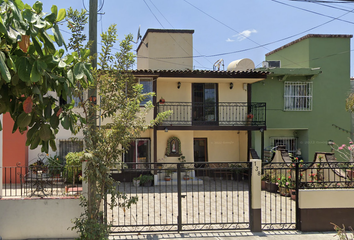 Casa en  Carlos Jongitud Barrios, Fovissste 100, Fluvial Vallarta, Puerto Vallarta, Jalisco, México