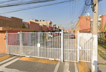 Casa en  Calle Circuito De Bosques De Austria, Los Heroes Tecamac, Ojo De Agua, Estado De México, México