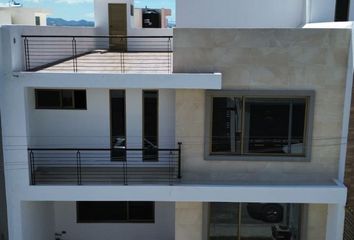 Casa en fraccionamiento en  Boulevard Real De Zimapán, La Herradura, Pachuca De Soto, Hidalgo, 42082, Mex