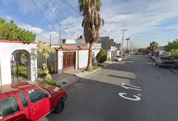 Casa en  Calle 17, Ciudad Mirasierra 1ra Etapa, Saltillo, Coahuila De Zaragoza, México