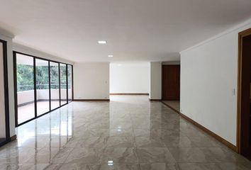 Apartamento en  Poblado, Medellín