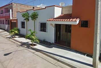 Casa en  Professor Reynaldo González, Tierra Blanca, 80030 Culiacán Rosales, Sin., México