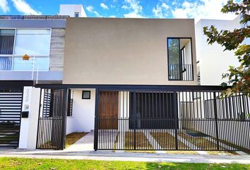 Casa en  Bosques Vallarta, Zapopan, Jalisco, México