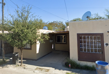 Casa en  Tule 322, Alberos, 67484 Cadereyta Jiménez, N.l., México