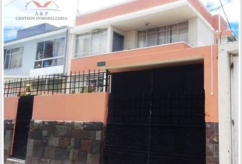 Casa en  Rumipamba, Quito