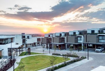 Casa en condominio en  Nuevo Refugio, Anillo Vial Fray Junípero Serra, El Refugio, Santiago De Querétaro, Querétaro, México