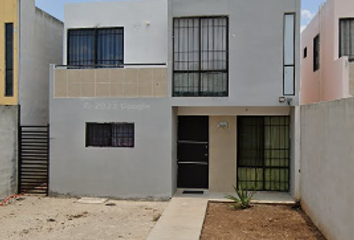 Casa en  Calle 135, Fraccionamiento Diamante Paseos De Opichén, Mérida, Yucatán, México