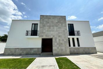 Casa en  Avenida Cumbres De Juriquilla, Cumbres Del Lago, Juriquilla, Querétaro, México