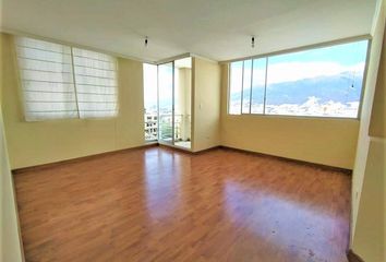 Departamento en  De Los Olivos N50, Quito, Ecuador