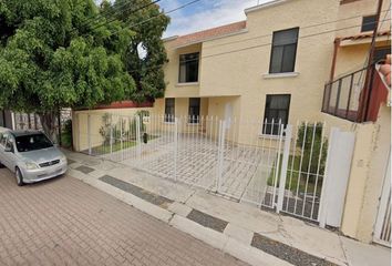 Casa en  Cerro Escondido 14, Colinas Del Cimatario, Santiago De Querétaro, Querétaro, México