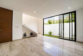 Casa en condominio en  Residencial Campestre Viladiu, Mérida, Yucatán, México