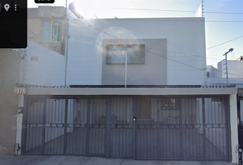 Casa en  Calle Montes Celestes 1976, Independencia, Guadalajara, Jalisco, México