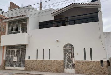 Casa en  El Valle 248, Chiclayo, Perú