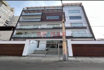 Departamento en  Ramon Zavala 382, Lima, Perú