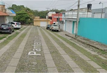 Casa en  Panteón Jardín, Los Naranjos, Magisterial, Tapachula, Chiapas, México