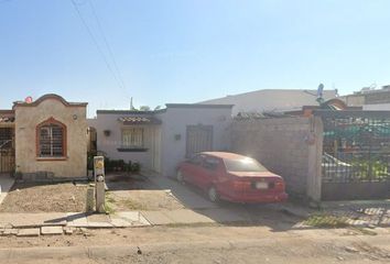 Casa en  Calle Manantial De Imala, Las Terrazas, Culiacán, Sinaloa, México