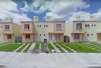 Casa en  Rinconada San Carlos, Residencial Parque La Gloria, Las Teresas, Santiago De Querétaro, Querétaro, México