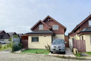 Casa en  Avenida Portal De San Pedro, San Pedro De La Paz, Biobío, Chile