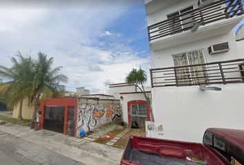 Casa en  Misión De Los Arcos, Misión Del Carmen, Playa Del Carmen, Quintana Roo, México