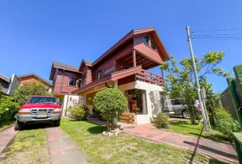 Casa en  Huertos Familiares, San Pedro De La Paz, Chile