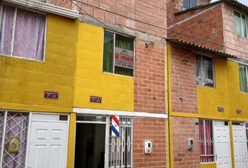 Casa en  La Amistad, Soacha