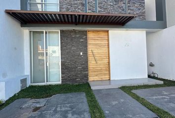 Casa en  Av Casa Fuerte, Casa Fuerte, San Agustín, Jalisco, México