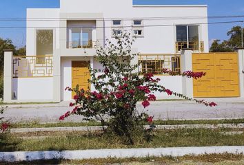 Casa en fraccionamiento en  Fraccionamiento Paraíso Tlahuica, Morelos, México